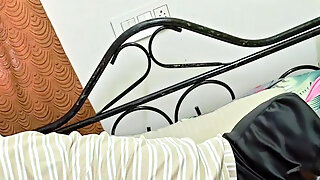 Delivery Boy Unexpected Fucks Lonely Girl