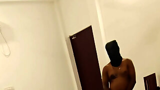 Tamil Aunty Caught Red Handed