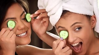 Ansikt Sittende, Lesbisk, Utendørs