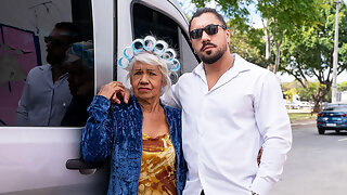 Babcia, Babcia Anal, Analne