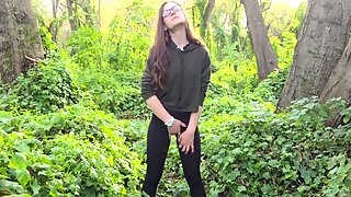 Forest, Yoga Outdoor, Großer Schwanz, Natürliche, Exhibitionist, Im Freien, Brille