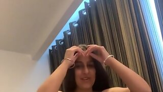 Super-sexy GIRLFRIEND De-robe