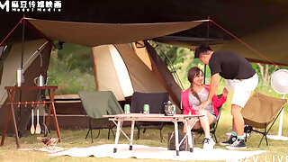 大屁股, 美丽, 后入放屁