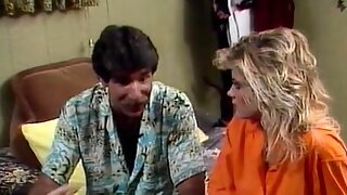 Κωλοι, Λεσβιες, Ρετρό