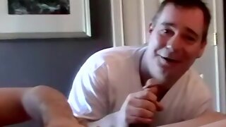 Gay Mature Sucks Cock