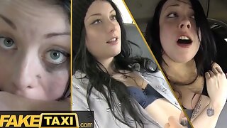 Lamer Culo, Corridas Internas, Aficionadas, Taxi, Orgasmo, 18 Años