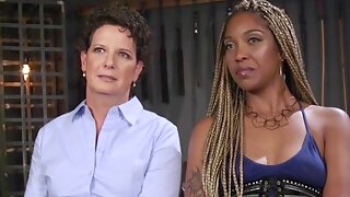 Strapon Lesbian Anal