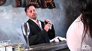 Μεγάλοι Κωλοι, Μιλφ