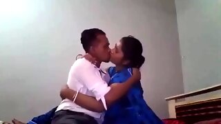 Indian Mal Demonstrates Knockers and fuckin