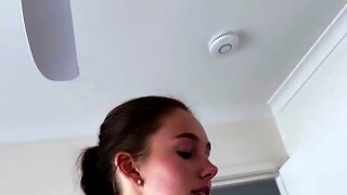 Ella Alexandra, Amatrice