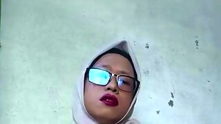 Shemale