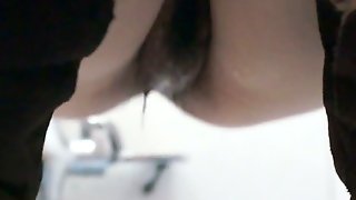 厕