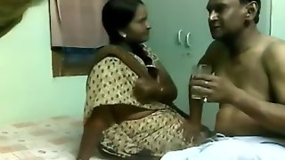 Older slut nailed silly in homemade desi sex video