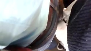 Debajo De Las Faldas