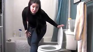 Toilet Farting