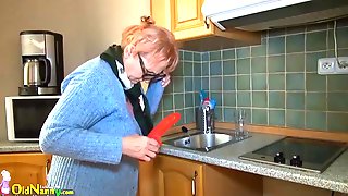 Granny Dildo Masturbation