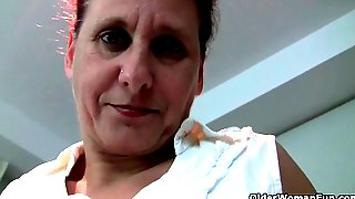 Hairy Granny Fingering