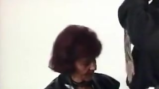 Vintage Piercing Mature