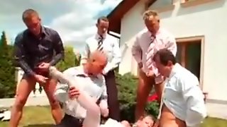 Bride Piss, Braut Gangbang