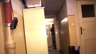 Donna Lucia German, Deutsch Pissen