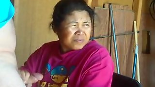 Filipina Blowjob