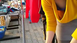 Downblouse Voyeur