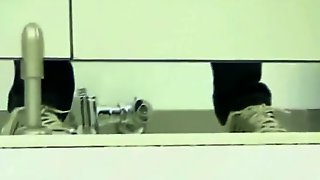Toilet Voyeur Pissing