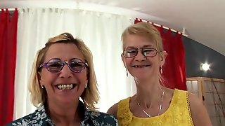 Granny Nippel, Brustwarzen, Oma