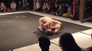 Naked On Stage Nos