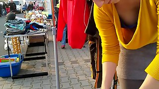 Downblouse Voyeur