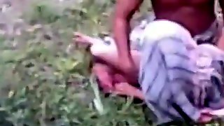 Indian girl fucked in the grass by desperate guy