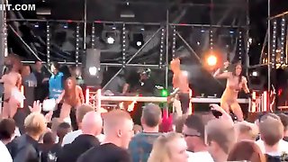 Naakt Concert