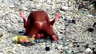 Voyeur Topless Milf Beach