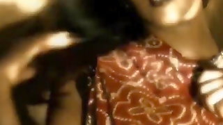 Seductive Indian Babe Dancing