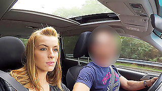 Moglie Scopa Per Soldi, Cuckold Amatoriale Parcheggio, Moglie Posteggio