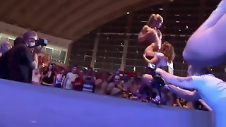 Lesben Auf Der Bühne, Public Sex On Stage, Striptease Stage