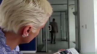 Ascenseur Anal, Elevator Anal, Allemande