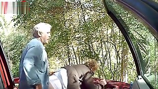 Amateur Oma