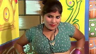 Desi Bhabhi getting Bra & Panty changed by Salesman