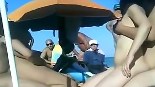 Spiaggia Con Guardoni, Pubblico Amatoriale
