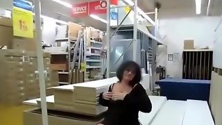 Mature Bbw Exhibitionist