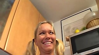 Πολωνεζα, Φυσικός, Κωλοι, Γερμανιδες