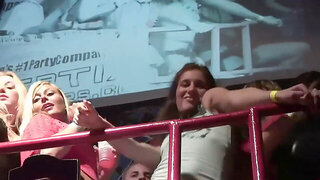 Gonna, Club