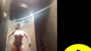 Milf Huge Tits Masterbate