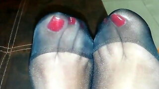 Mature Nylon Foot Fetish