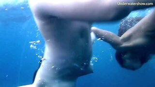 Underwater Naked Girls