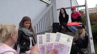 Ffm Money, Studentin Geld, Für Geld Handjob, Jungendliche