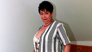 German Mature Solo Masturbation