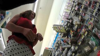 Mature Upskirt Voyeur