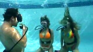 Squirting Threesomes